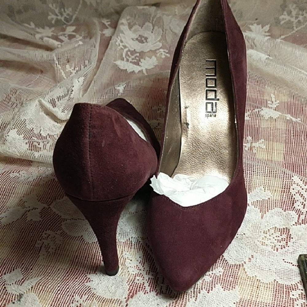 Moda Spana suede Wine Heels pumps pointed toe size 7.5 M little inside scrape